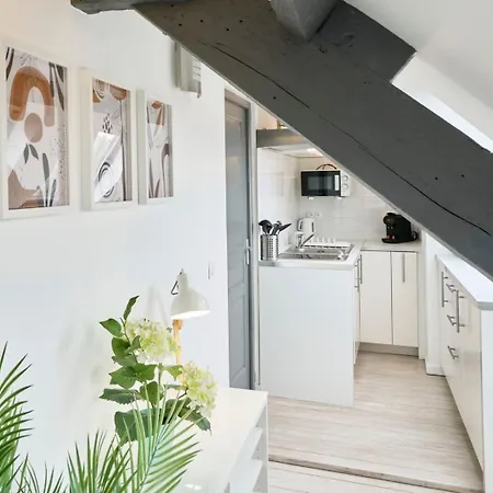 Mansarde A Deux Pas De La Citadelle