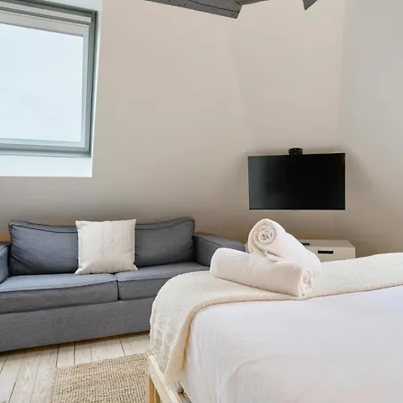 Apartment Mansarde A Deux Pas De La Citadelle