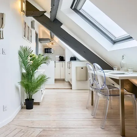 Lägenhet Mansarde A Deux Pas De La Citadelle *