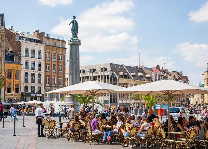 Mansarde A Deux Pas De La Citadelle ليل