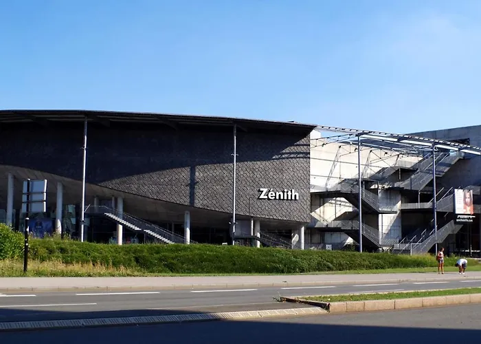 Mansarde A Deux Pas De La Citadelle شقة